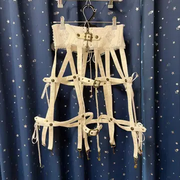 오즈 오네스트 새장 크리놀린 화이트 새상품급