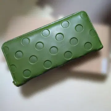 미사용 새상품 즈케로 도트 장지갑 천연 가죽 지갑 그린 컴팩트