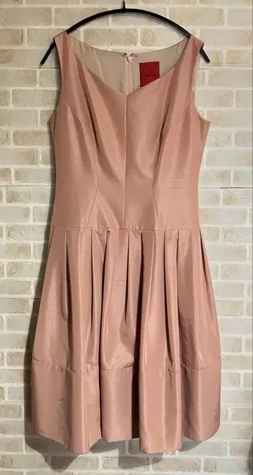 시빌라 원피스 슬리브리스 핑크 드레스