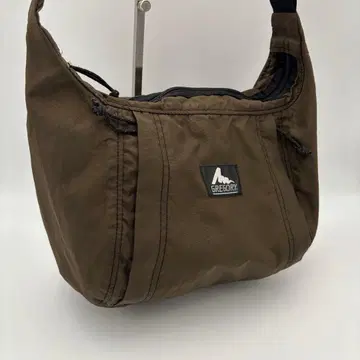 Gregory 그레고리 새첼 M 숄더백 브라운 구 로고