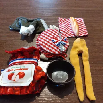 미디 브라이스 애플잼리셔스 아웃핏 스탠드 포함