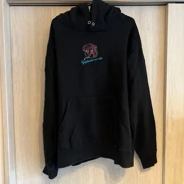 요후카시노우타 Yofukashi-no-uta 자수 후드티 블랙