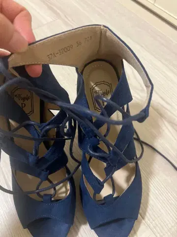 Triple P 네이비 레이스업 하이힐