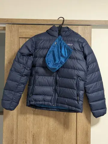 patagonia 하이로프트 다운 스웨터 후디 네이비 XS 사이즈