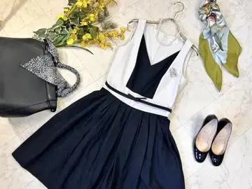 PAULE KA 폴카 모노톤 원피스 여성용 드레스