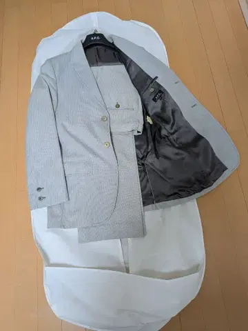 아페쎄 APC 그레이 스트라이프 2 버튼 수트 블루 셋업 의류 포함