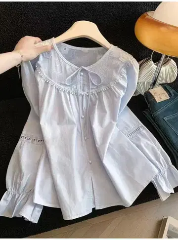 라이트 블루 리본 포함 블라우스