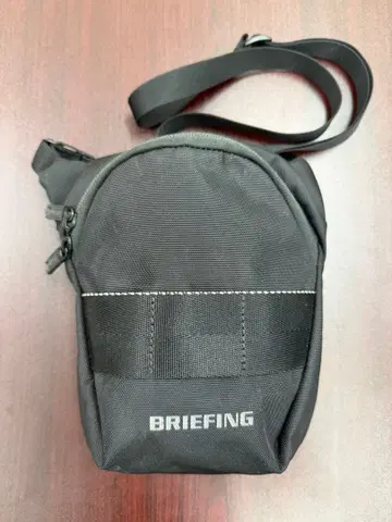 BRIEFING 블랙 숄더백