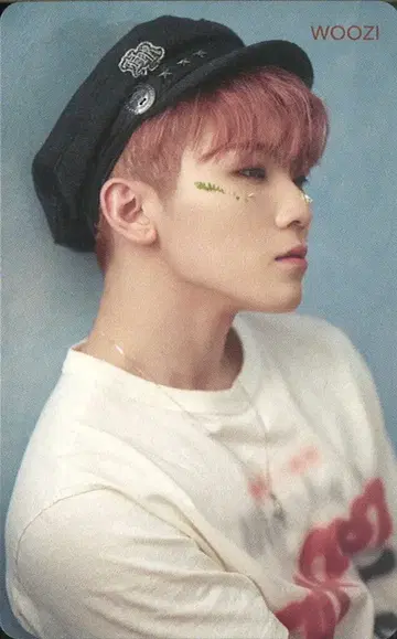 SEVENTEEN WOOZI 흩날리는 꽃잎 HMV 트레이딩 카드 Blue