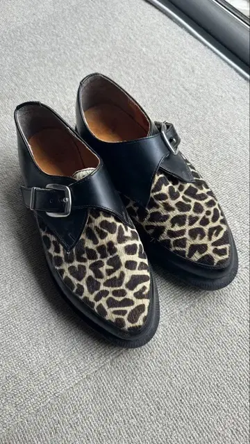 닥터마틴 HAWLEY 몽크 스트랩 로퍼 송치 레오파드