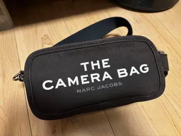 마크제이콥스 카메라백 2way 캔버스 블랙