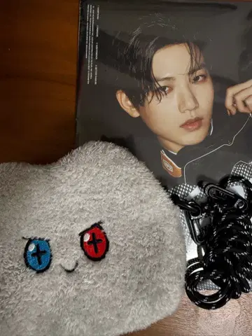 TRUZ 크로스백 파우치 BONBON 준규 LOVEPULSE 앨범