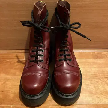 닥터마틴 10홀 부츠 체리 레드 UK4 크레이지 보머