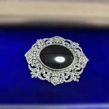 장식적인 블랙 오닉스 브로치 silver 마카사이트