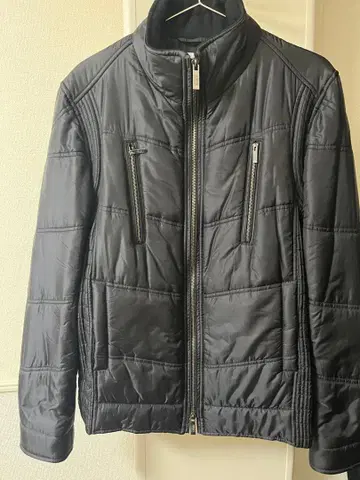 Armani 블랙 다운 자켓