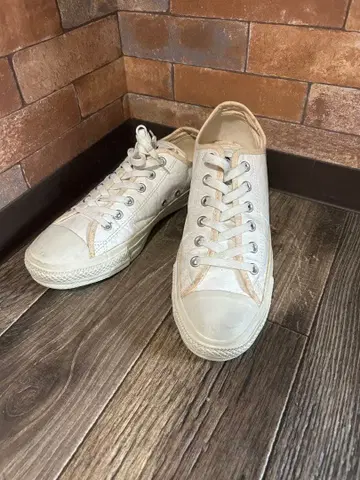 CONVERSE ALL STAR 1CK338 주름 가공이 특징인 올스타.