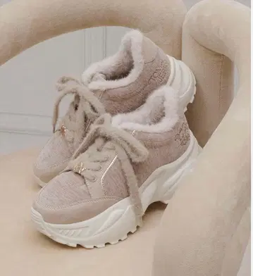 [ TOM and JERRY ] 퍼 디자인 스니커즈 베이지