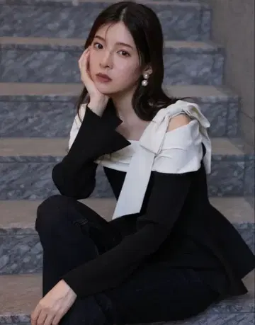 Rirandture ] 오프숄더 리본 도킹 니트 미사용 택 포함