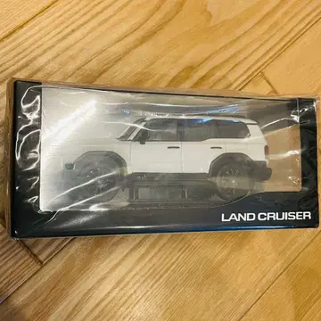 도요타 랜드크루저 250 플라티나 화이트 펄 운모 089 미니카