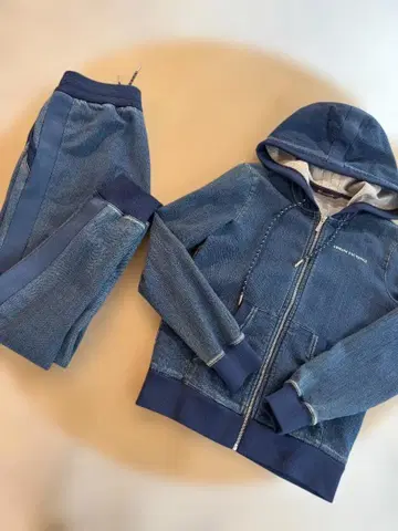 Armani Exchange 아르마니 데님 셋업