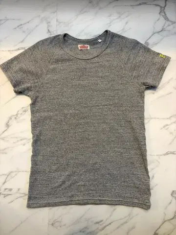 레어 할리우드 런치마켓 2 사이즈 T셔츠 그레이