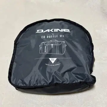 y030321 DAKINE 드럼백 보스턴백 블랙 컴팩트