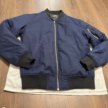 UNION STATION 네이비 MA1 M 사이즈