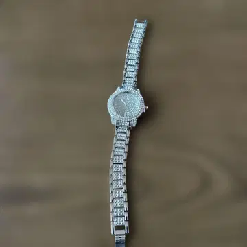 실버 다이아몬드풍 손목시계