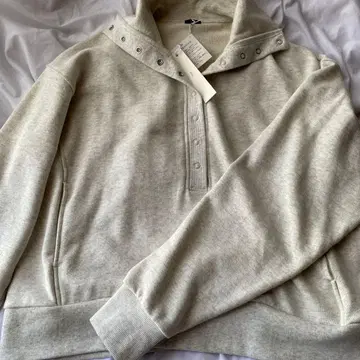 ichi 하프 버튼 맨투맨 그레이 2025AW 티셔츠