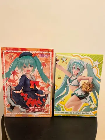 하츠네 미쿠 피규어 2점 유니폼 autumn