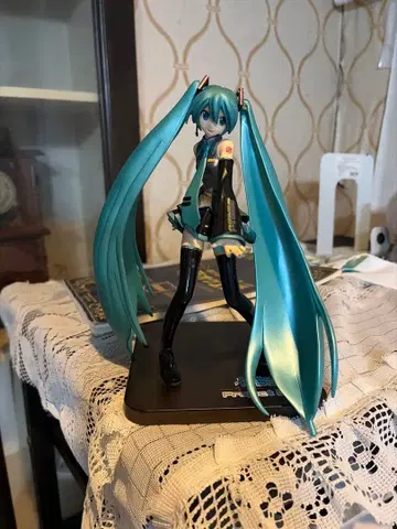 하츠네 미쿠 스탠딩 피규어 약 25cm