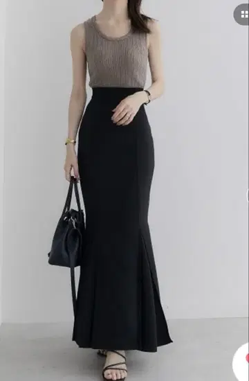amel 블랙 하이웨스트 머메이드 스커트