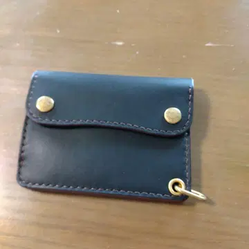 트래커 지갑 하프 사이즈