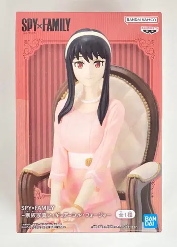 BANDAI SPIRITS 가족 사진 피규어 요르 포저