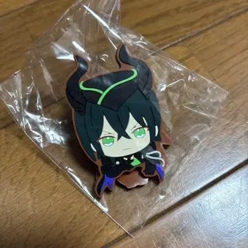 트위스테 올라가는 러버 클립 말레우스 기숙사 의류