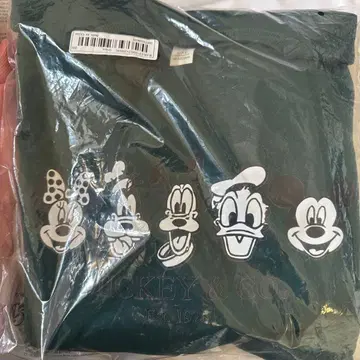 디즈니 캐릭터 맨투맨 그린