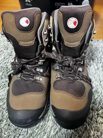 CARAVAN 등산화 27.5