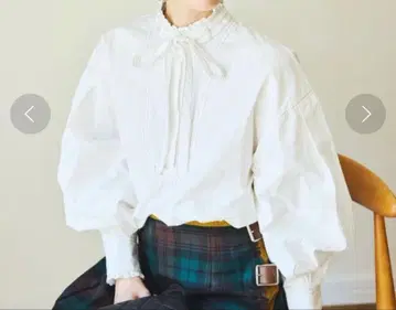 FREAK'S STORE 프릭스스토어 배색 프릴 스탠드 블라우스