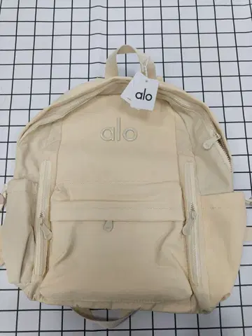 alo 베이지 백팩 택 포함 새상품