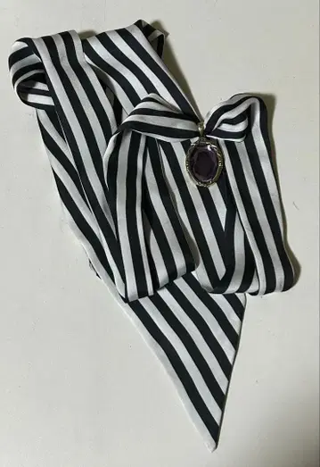 디즈니 트위스티드 원더랜드 트위스테 리본 참