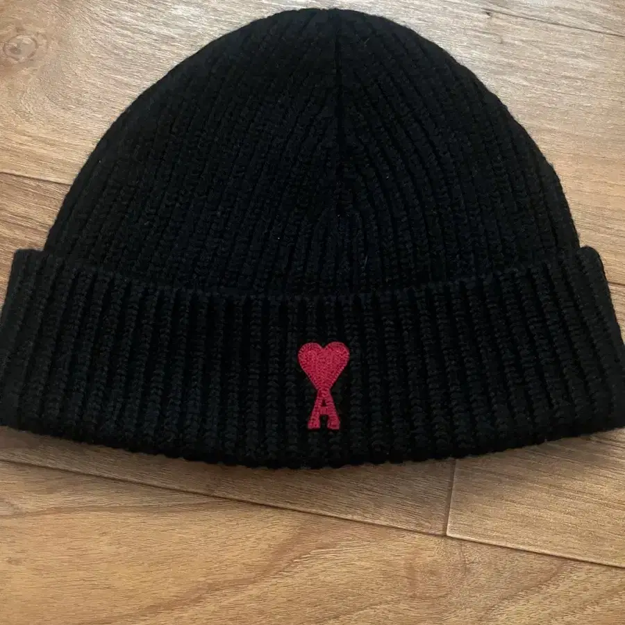 Matin Kim Logo Jacquard Short Beanie on Bunjang Global Site.