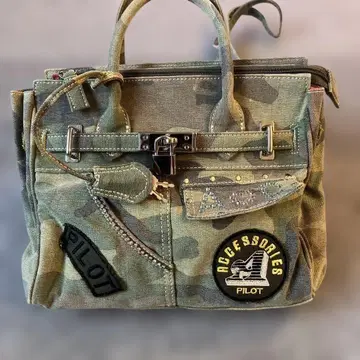 : ACCESSORIES 카모 패턴 미니 백