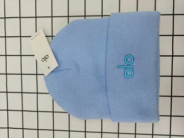 Alo 라이트 블루 리브 비니