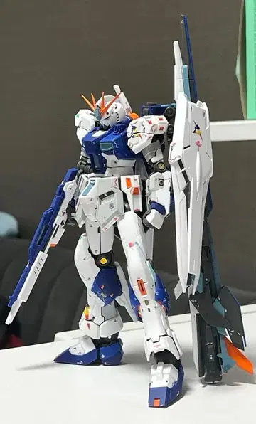 완성품 RG 1/144 RX-93ff 뉴 건담