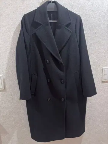 GU 울 블렌드 더블 브레스트 코트