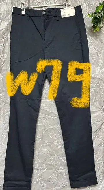 택 포함 새상품 유니클로 슬림핏 치노 남성용 79cm 네이비