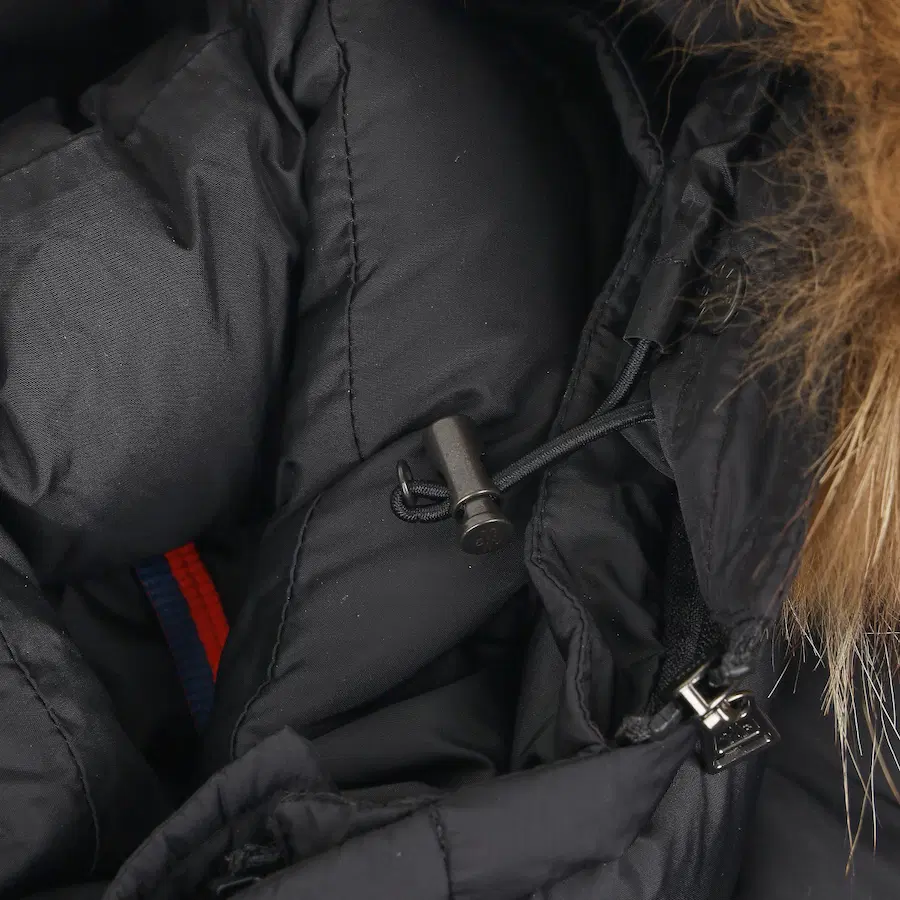 Moncler Cluny羽绒服
