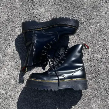 00s archive 닥터 마틴 부츠 다크 의류 설명란 필수