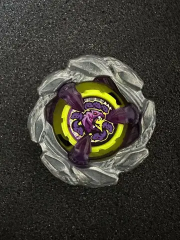 베이블레이드x 오로치 클라스타 6-60LF