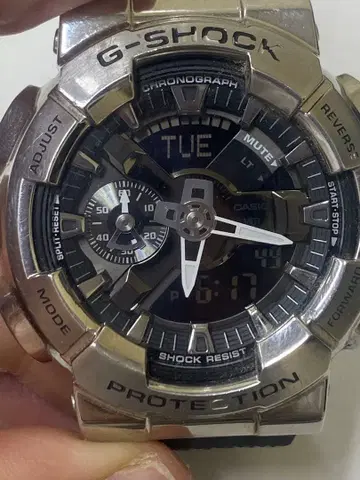 [ WR ] 작동품 G-SHOCK GM-110 크로노그래프 손목시계